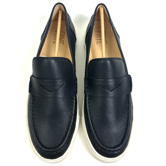 NIB Frye Ivy Black White Penny Loafer Slip On Leather Women’s Size 11 and 12 - Picture 2 of 7